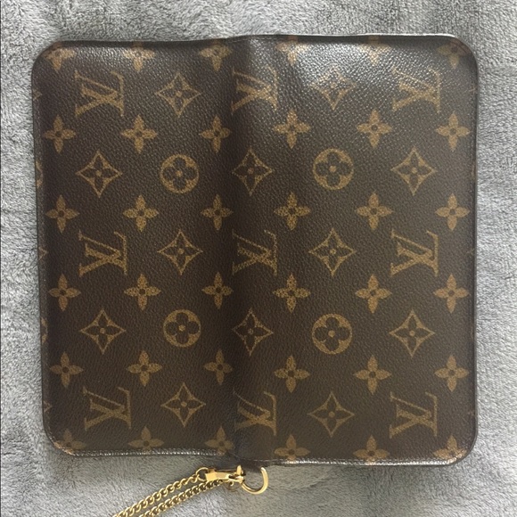 Louis Vuitton Wallet - Picture 2 of 8
